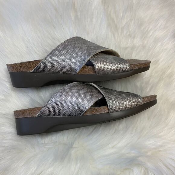 Munro Gia Silver Camo Mules Slides Size 6.5 - Picture 5 of 8